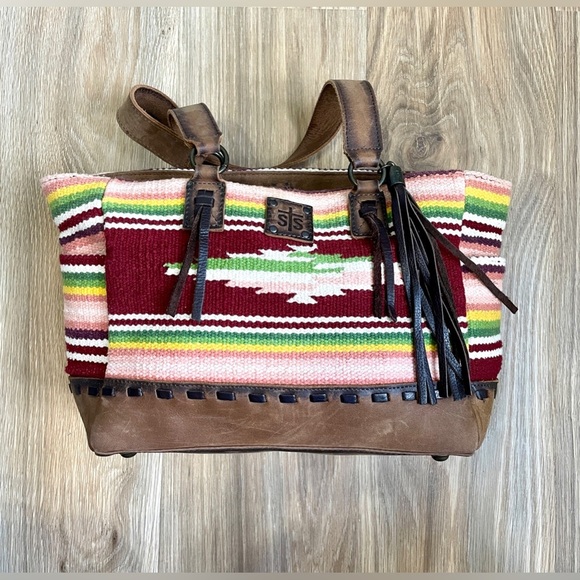 Buffalo Girl Tote by StS Ranchwear LNC - Picture 6 of 7